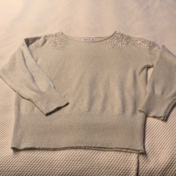 Beautiful ELLE Women’s Sweater - Picture 5 of 13